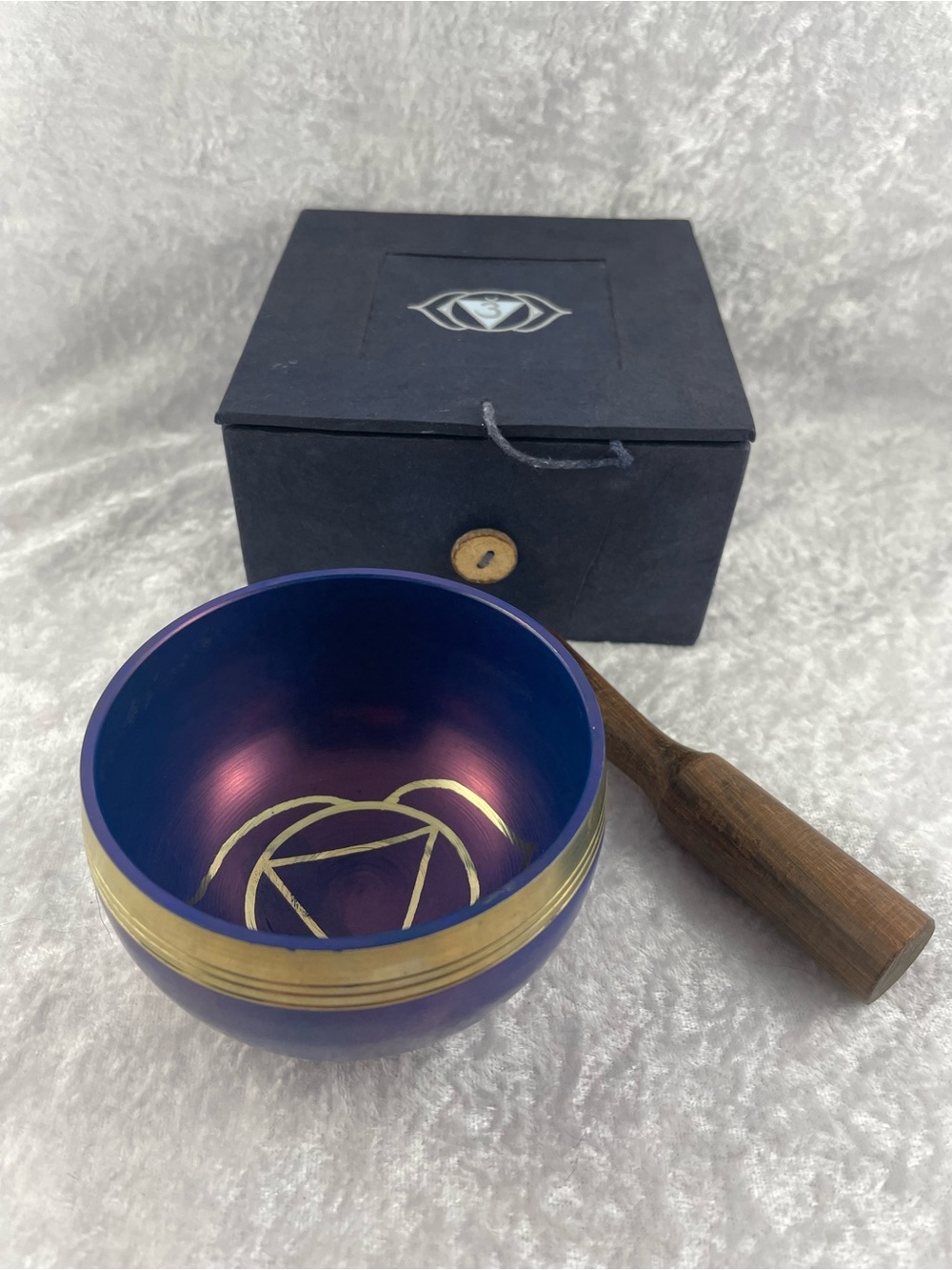 Third Eye Chakra Tibetan Singing Bowl with Mallet and Box